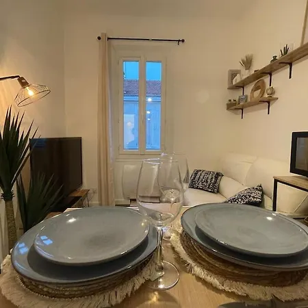 22m2 Avec Sa * Tulon